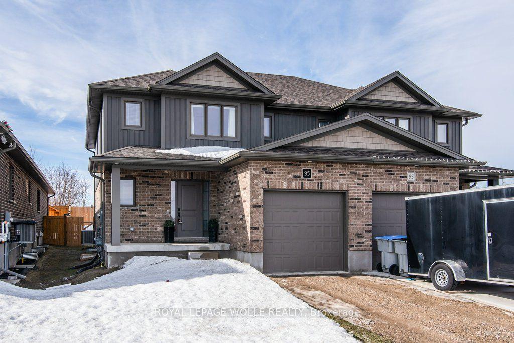 95 PUGH Street — photo 1