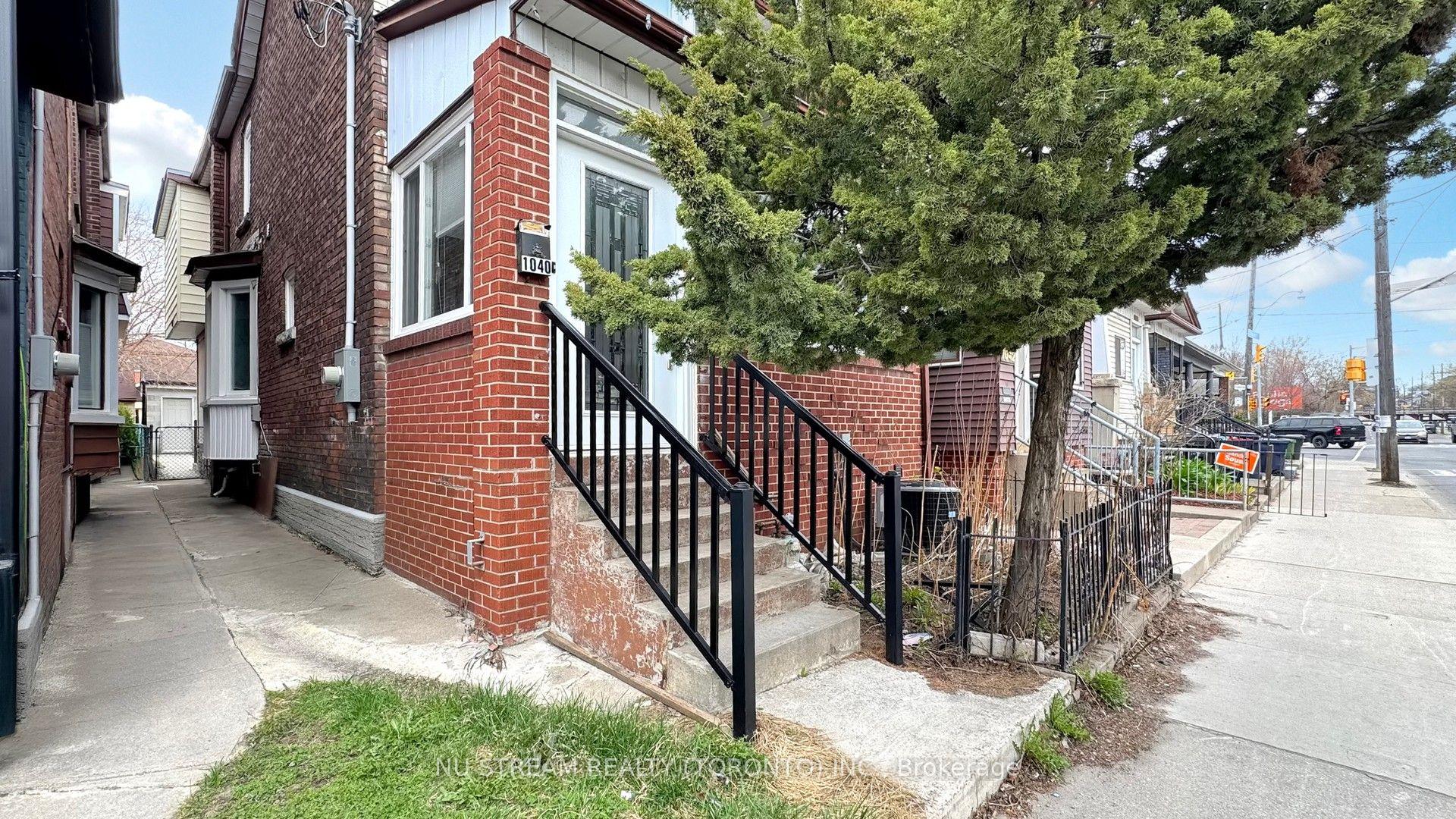 1040 Ossington Avenue — photo 1