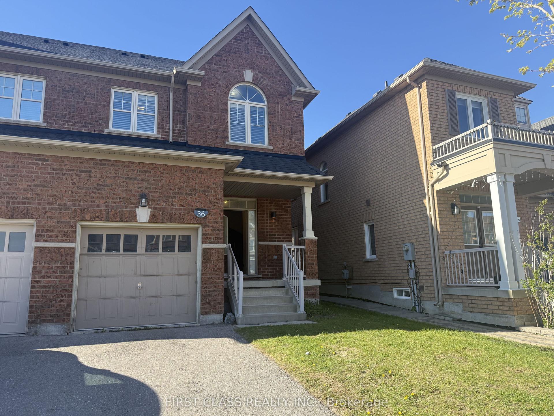 36 Princess Diana Drive — photo 1