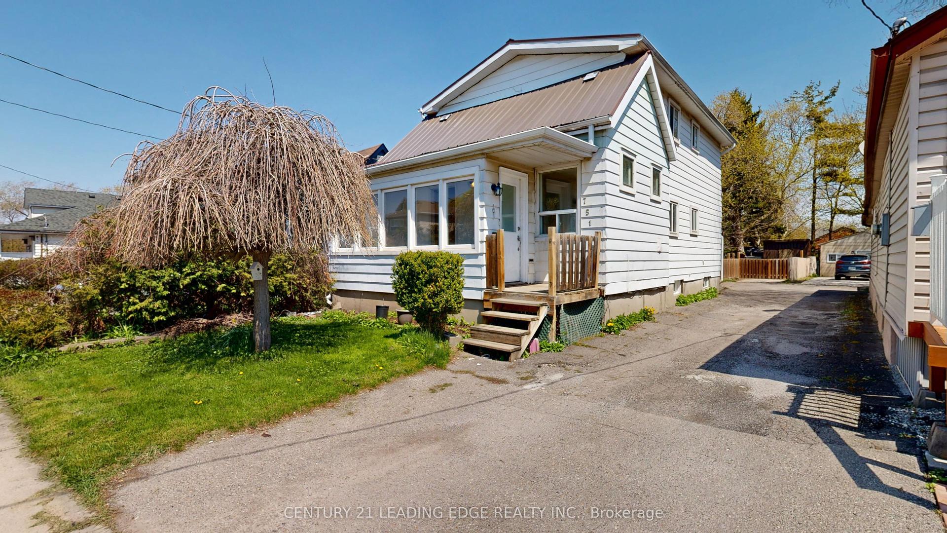 751 Gifford Street — photo 1