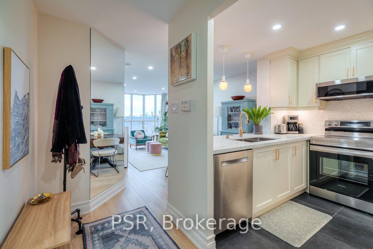 2285 Lake Shore Boulevard W 1409 #1409 — photo 1