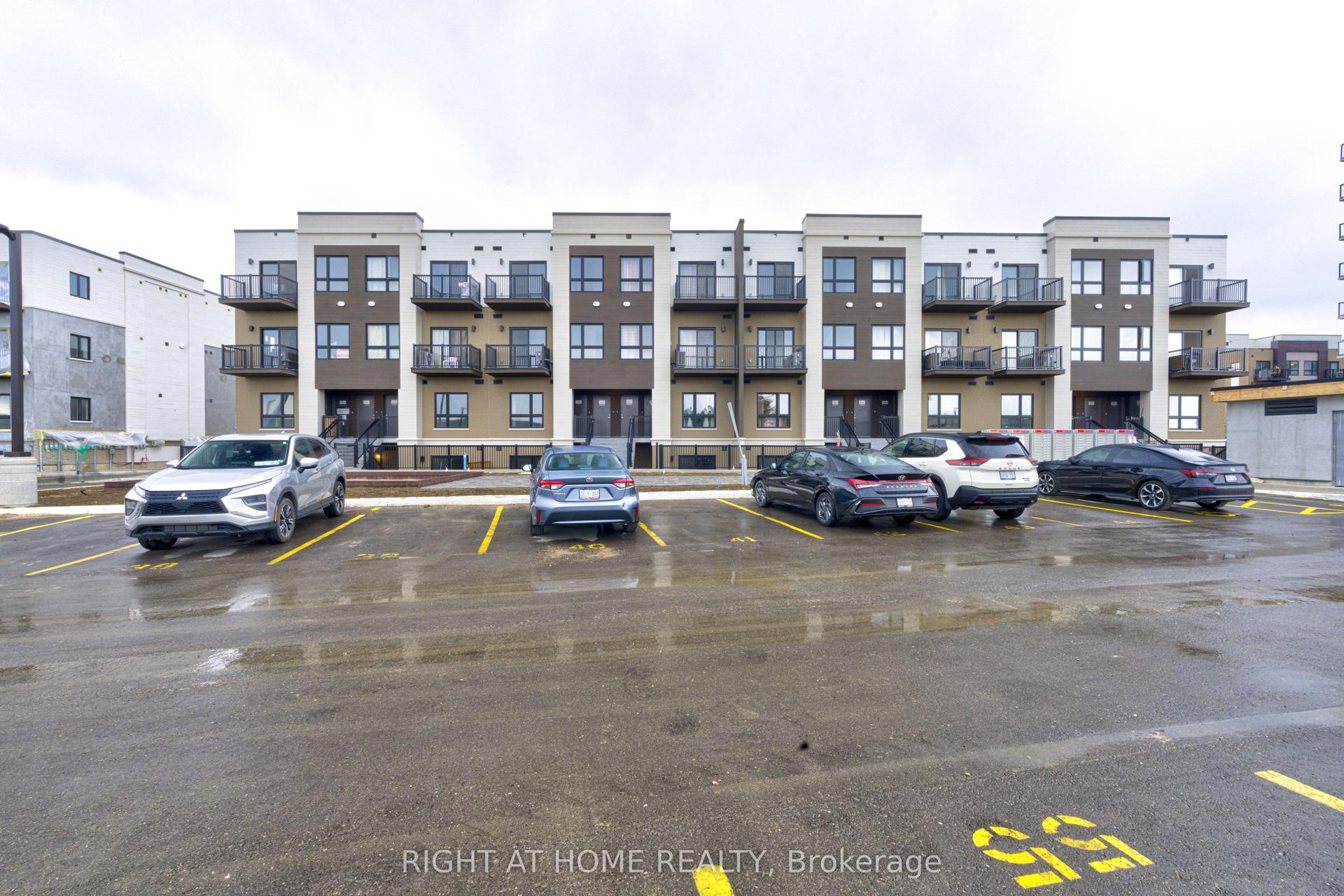 25 Palace Street 373(Q23) #373(Q23) — photo 1