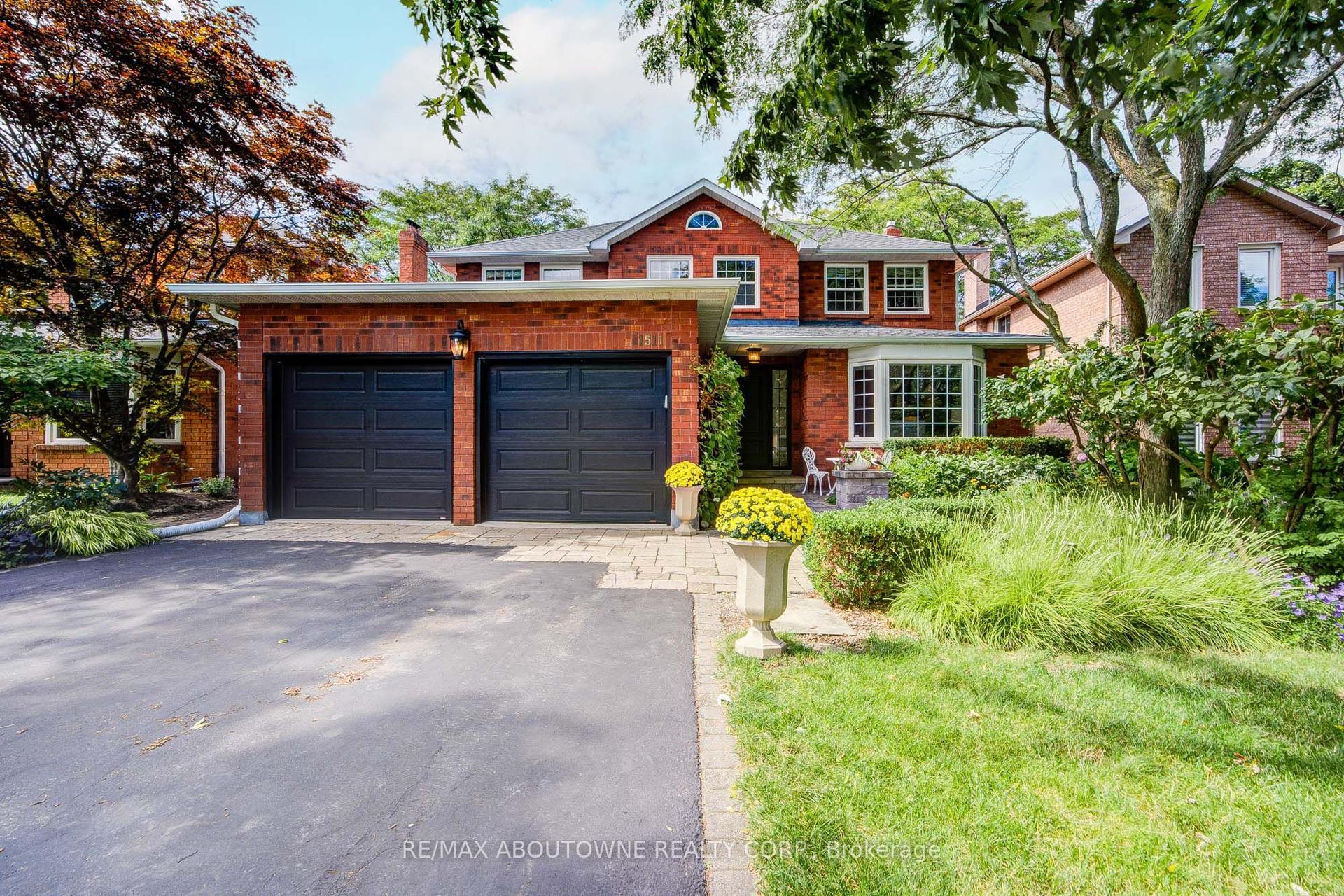 1511 Stoneybrook Trail, Oakville — Detached for sale, photo 1