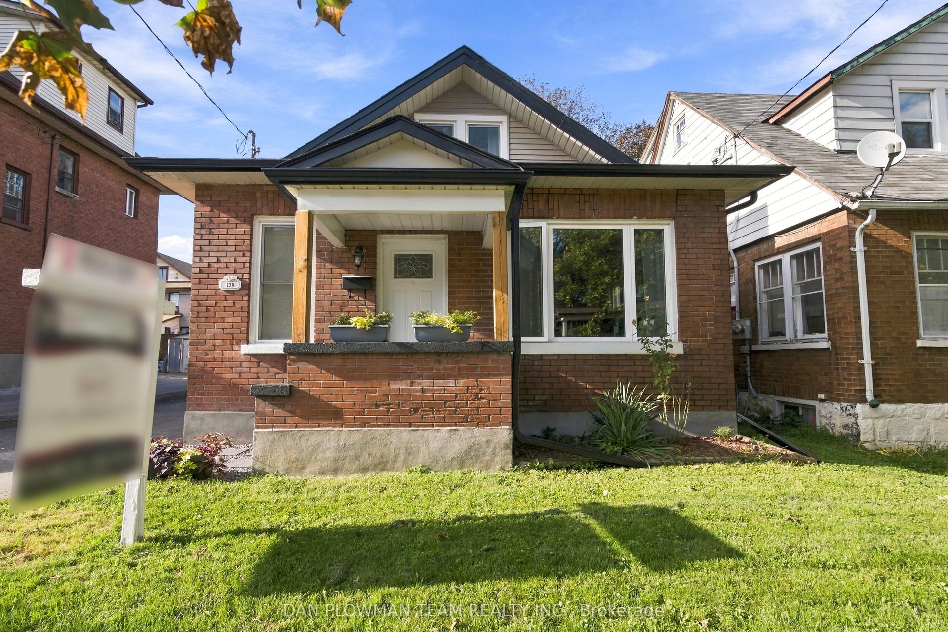 224 Arthur Street, Oshawa — Detached for sale, photo 1