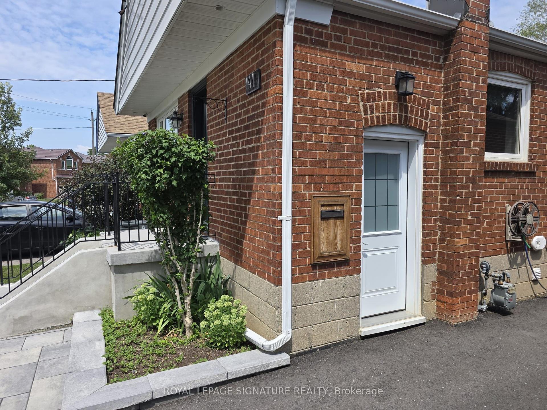 141 Phillip Avenue Lower #Lower, Toronto — Detached for lease, photo 1