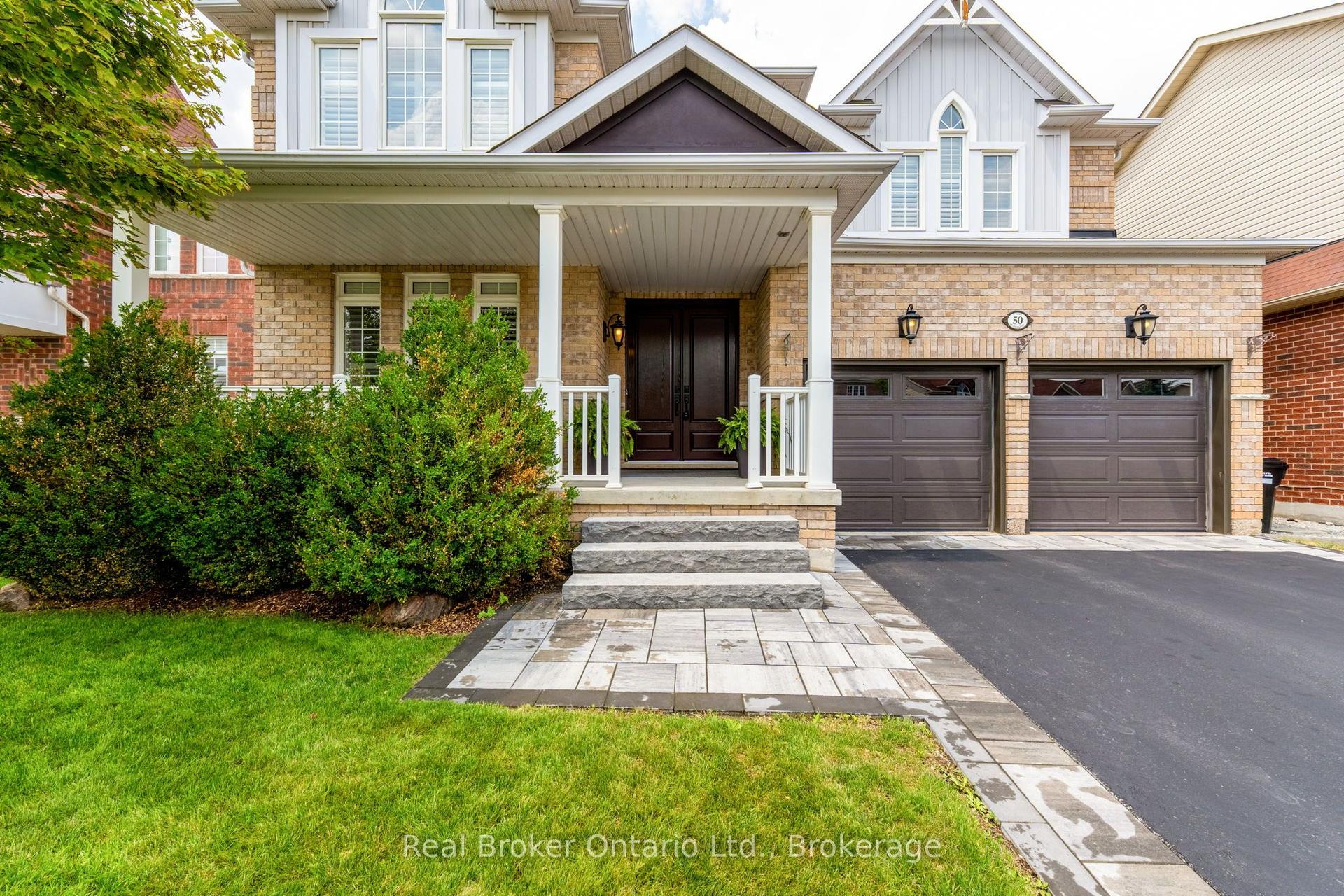 50 The Queensway, Barrie — Detached for sale, photo 1