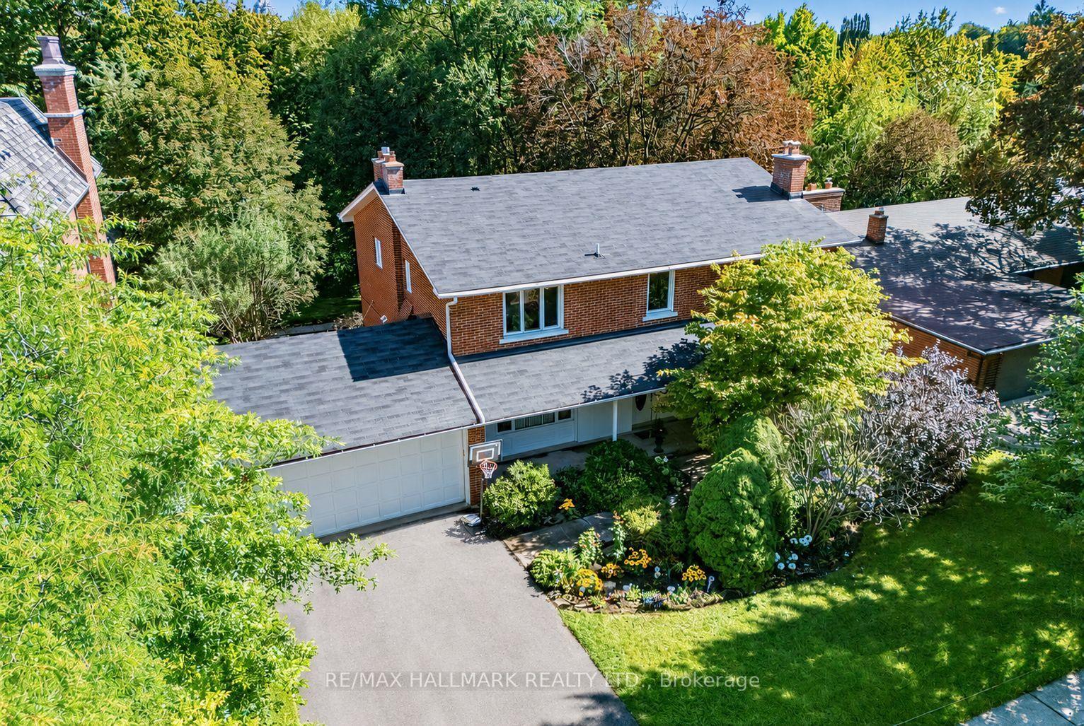 30 Medalist Road, Toronto — Detached for sale, photo 1