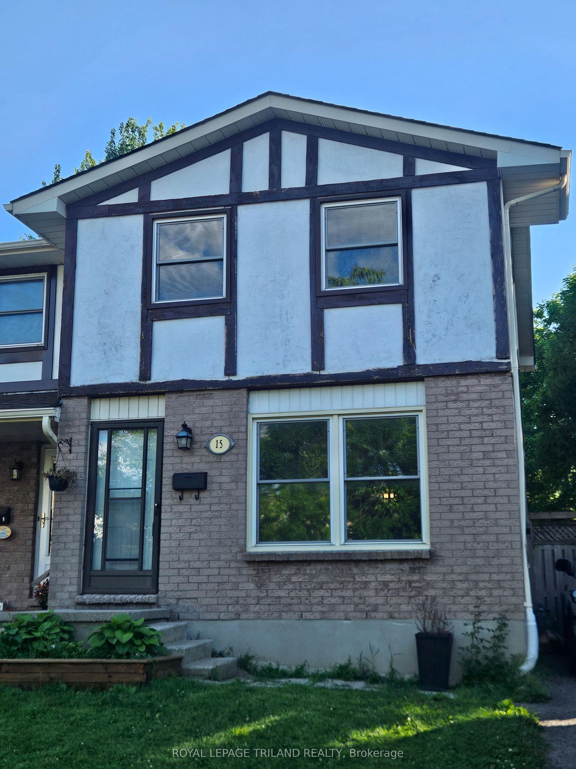 15 Chiddington Gate — photo 1