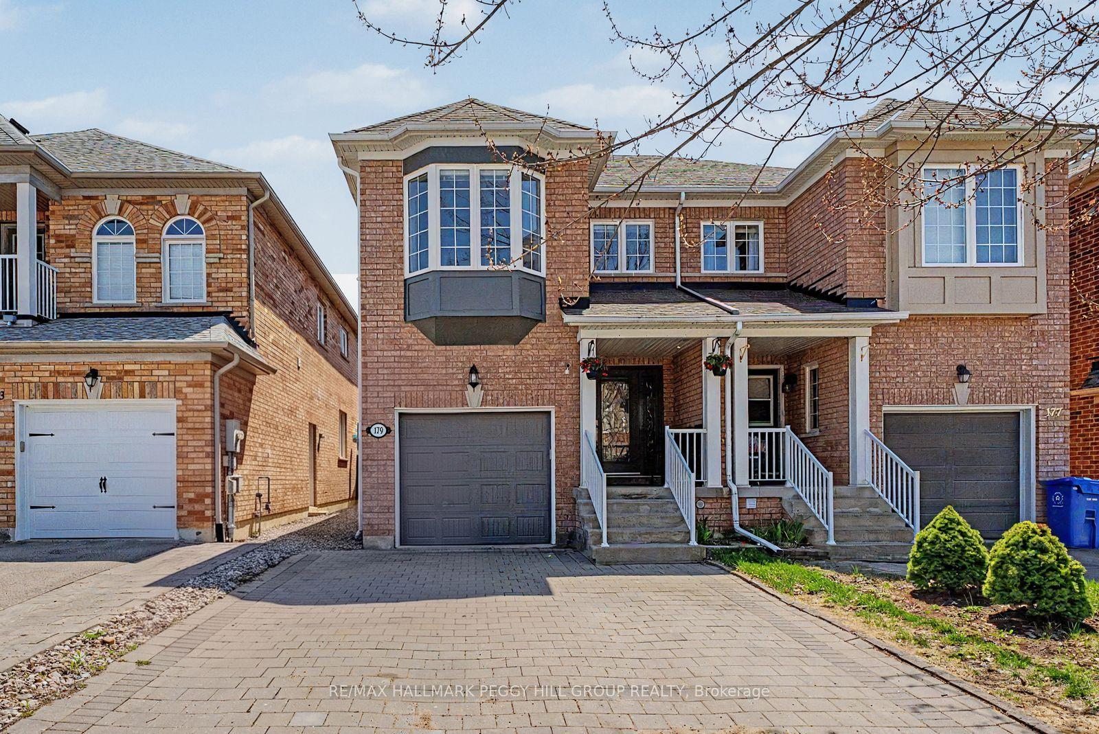 179 Warwick Crescent — photo 1