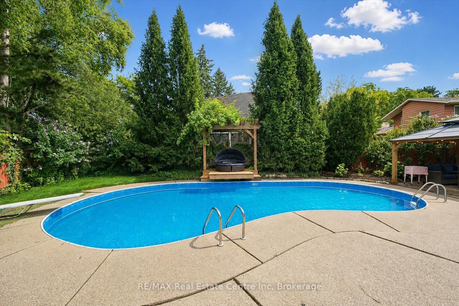 5 TAMARACK Place, Guelph — Detached for sale, photo 1