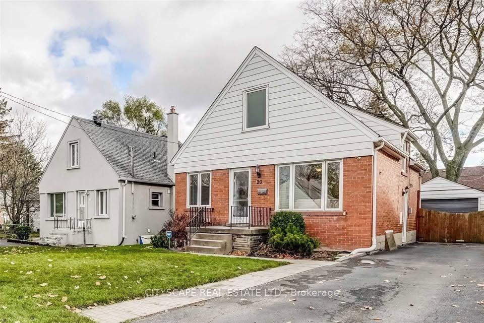20 Twin Pauls Crescent Lower #Lower — photo 1
