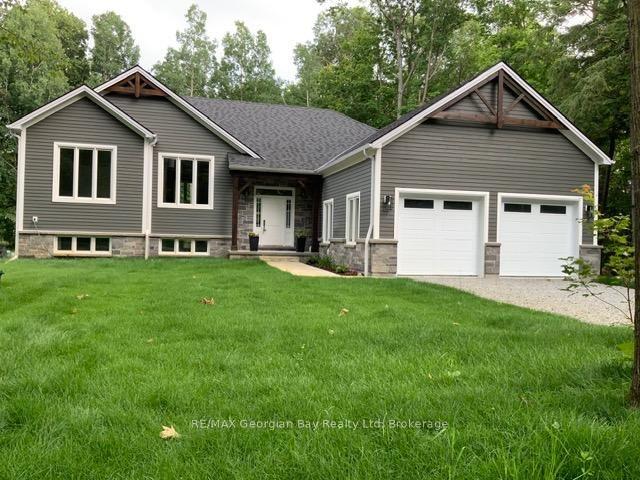 5 Oakwood Avenue S, Tiny — Detached for sale, photo 1