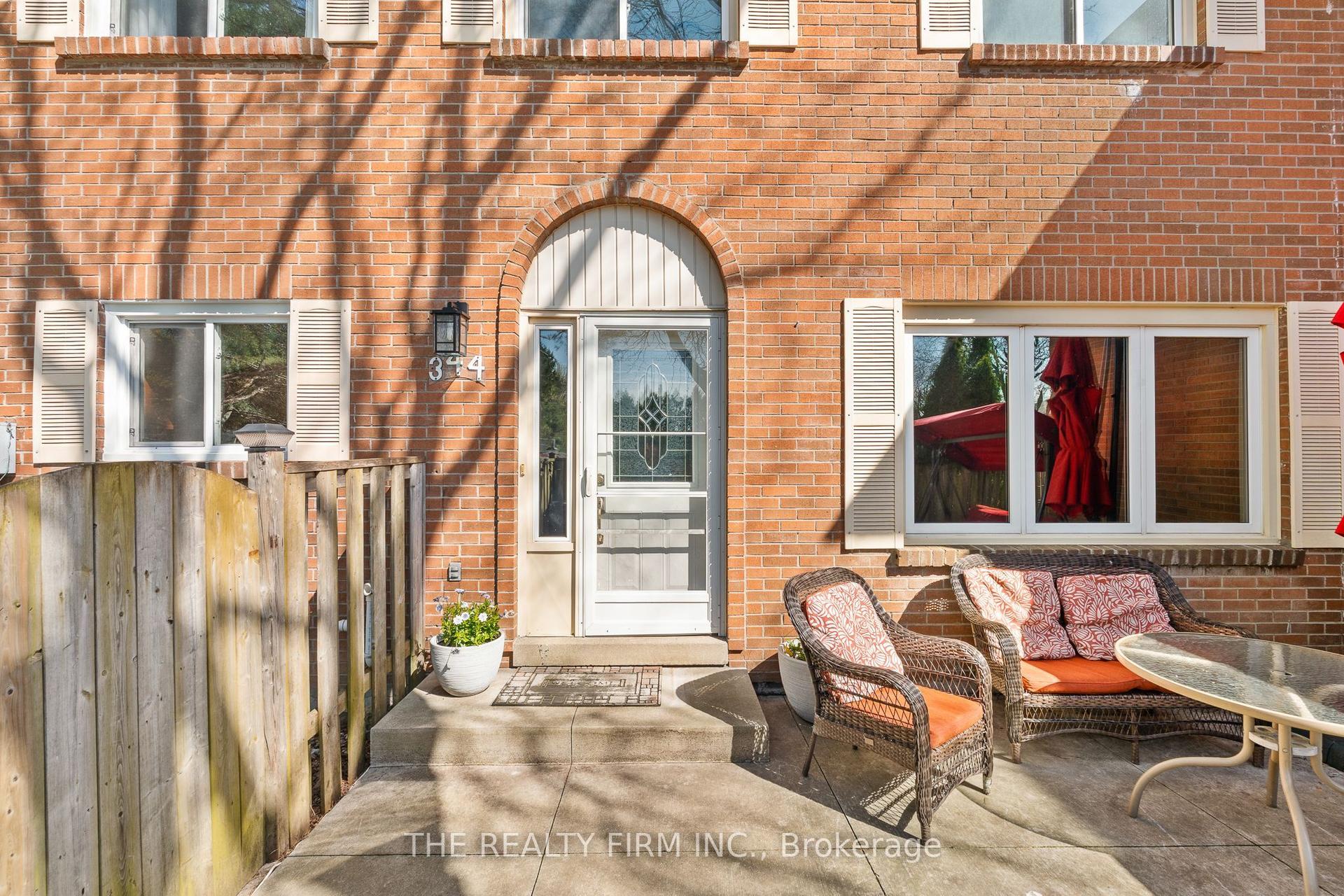 344 Homestead Court — photo 1
