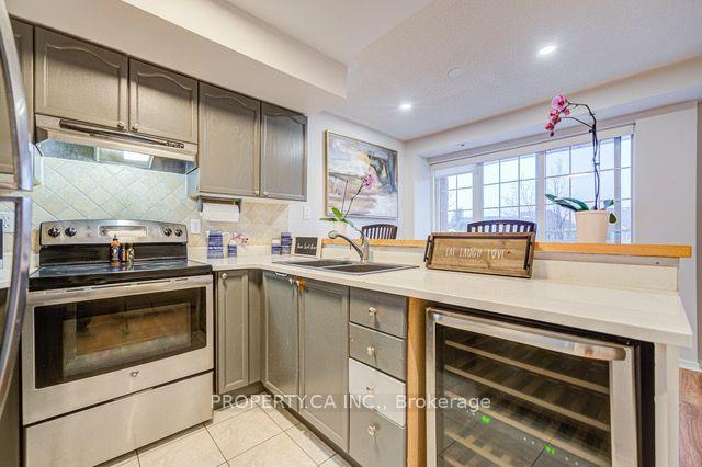 15 Cornell Meadows Avenue A206 #A206 — photo 1