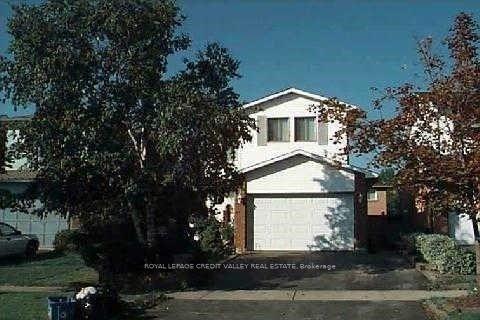 73 Winterfold Drive — photo 1