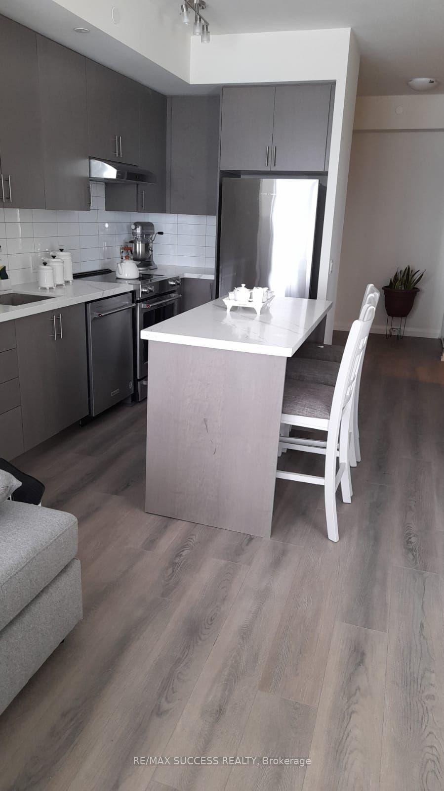 9000 Jane St 820 #820, Vaughan — Condo for sale, photo 1