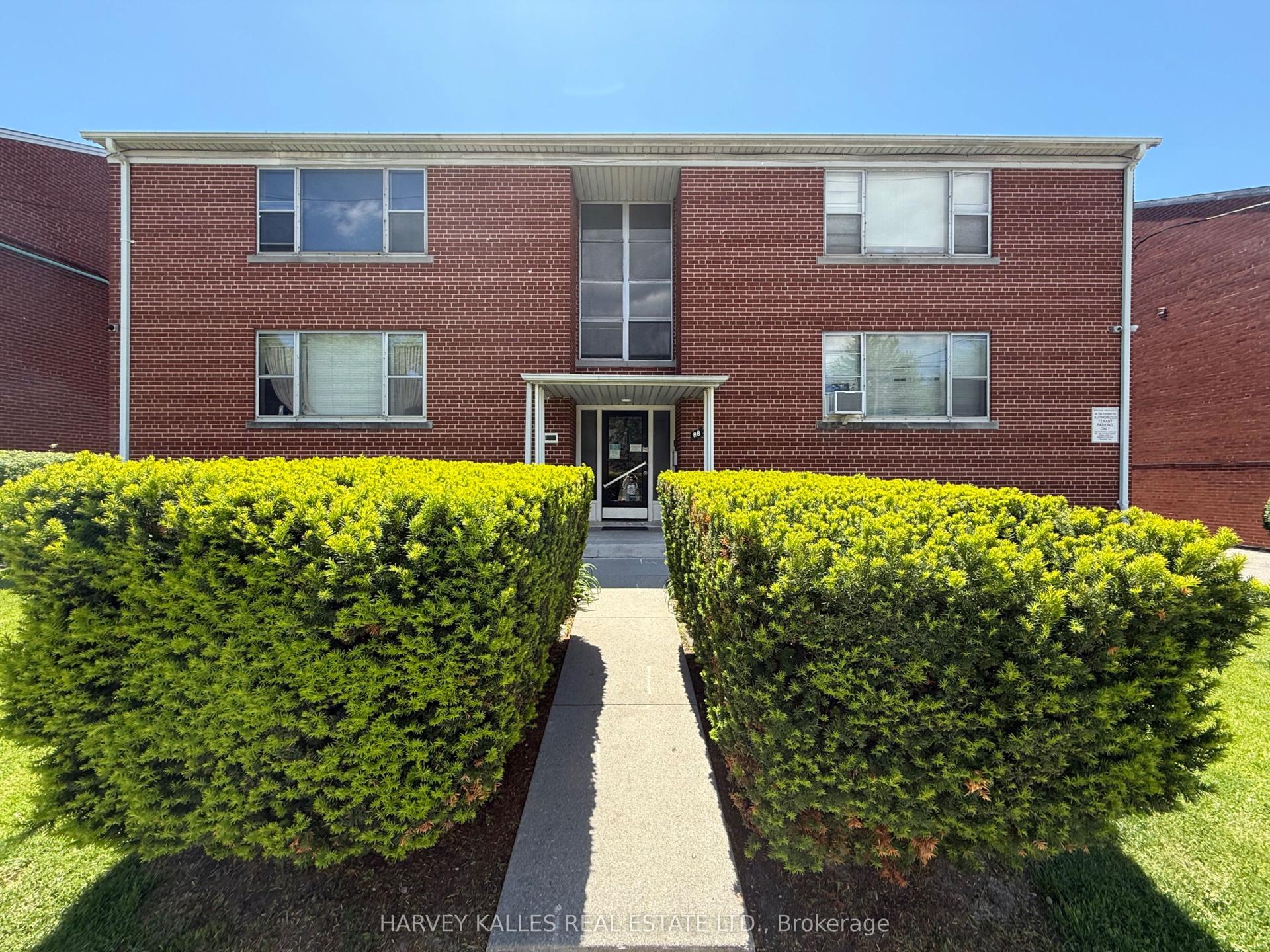 88 Trethewey Drive 4 #4, Toronto — Multiplex for lease, photo 1