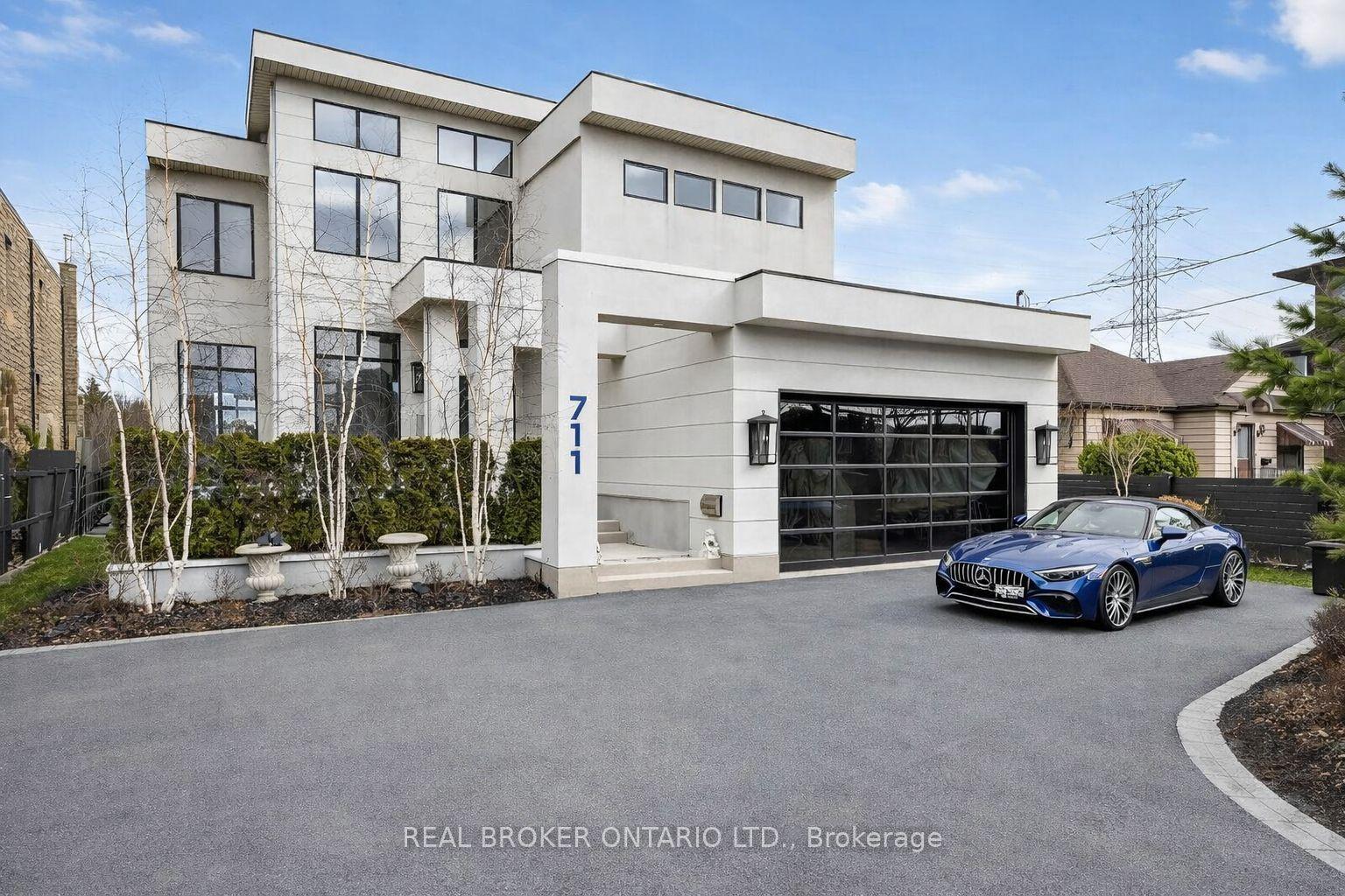 711 Beach Boulevard — photo 1