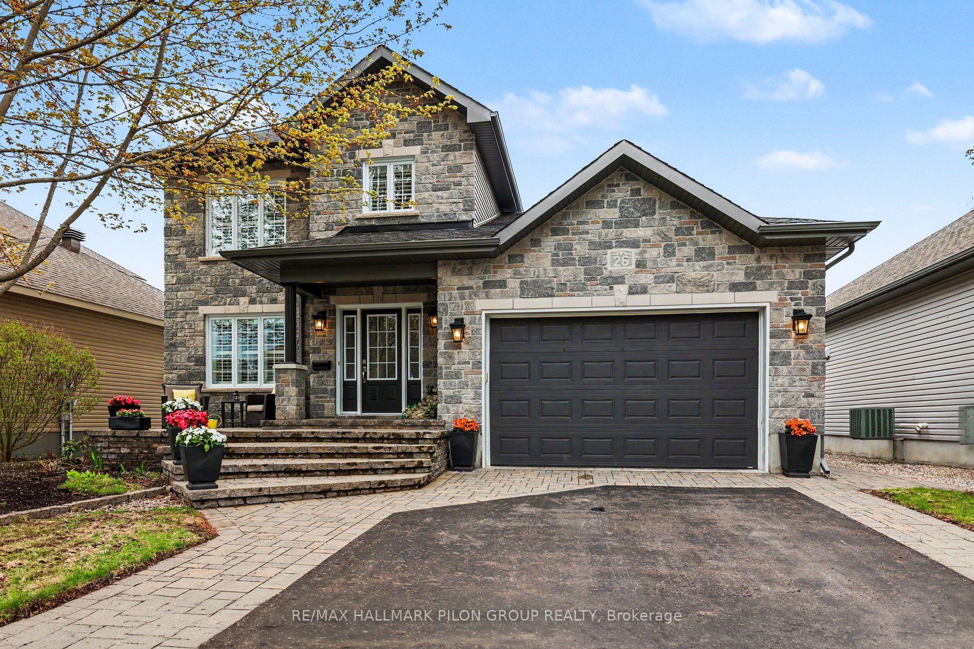 26 Honore Crescent — photo 1