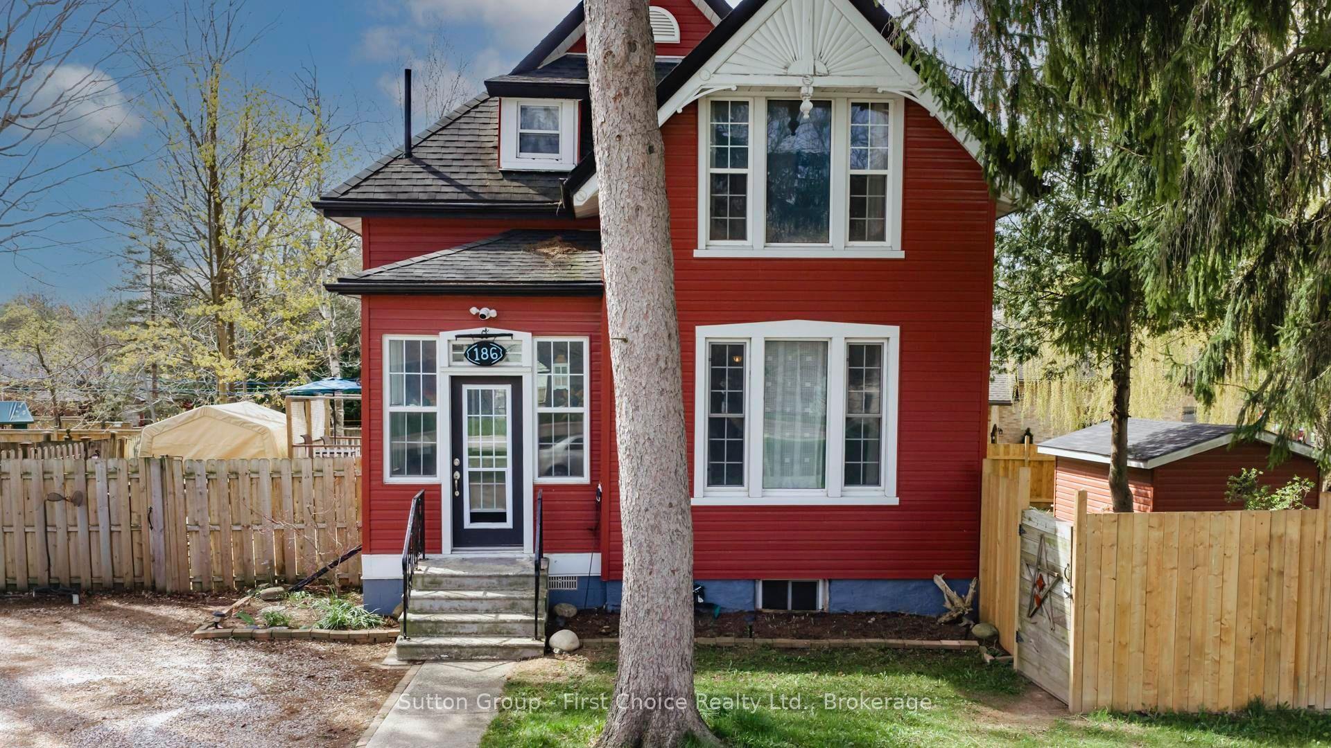 186 Alma Street — photo 1