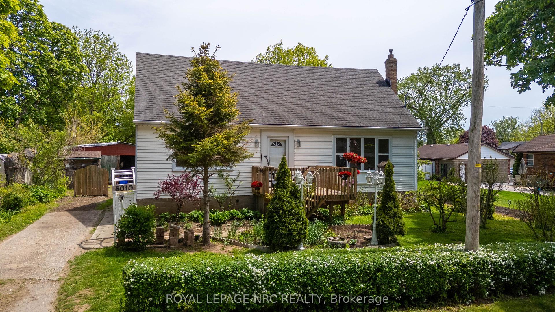 6010 Carlton Avenue, Niagara Falls — Detached for sale, photo 1