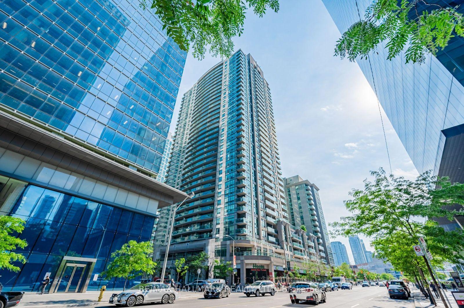 30 Grand Trunk Crescent 805 #805, Toronto — Condo for lease, photo 1