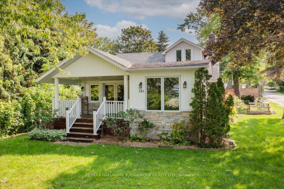 181 Lake Drive N — photo 1