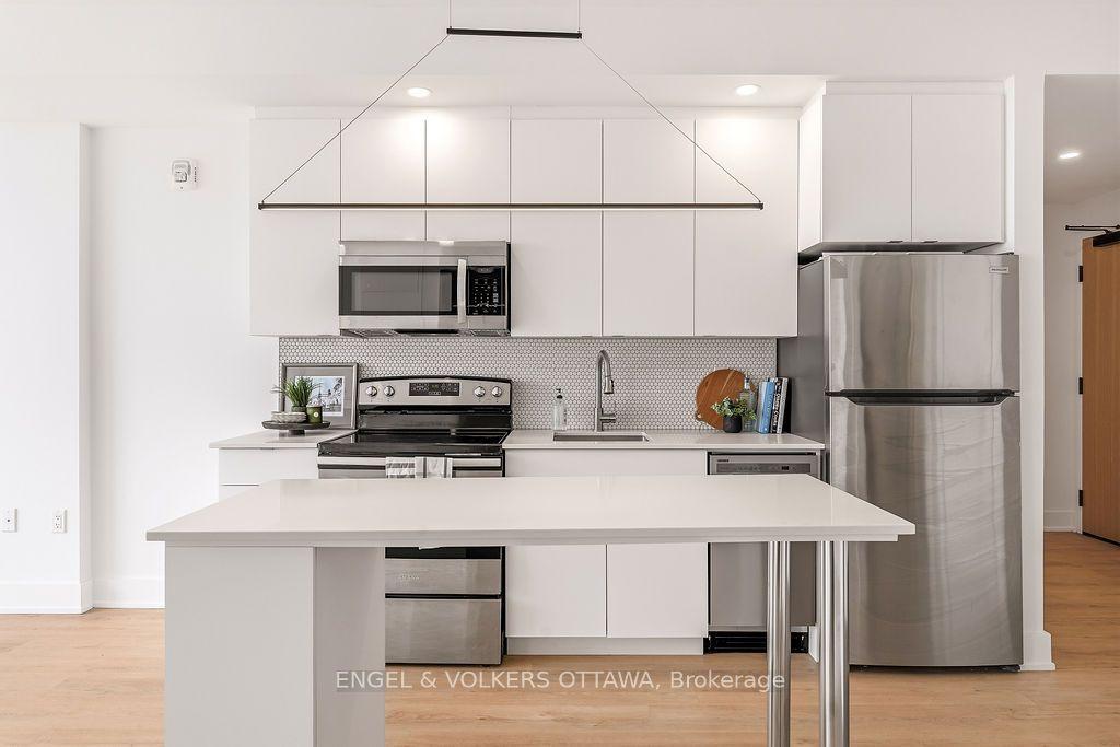 929 Richmond Road 1206 #1206, Woodroffe — Condo for lease, photo 1