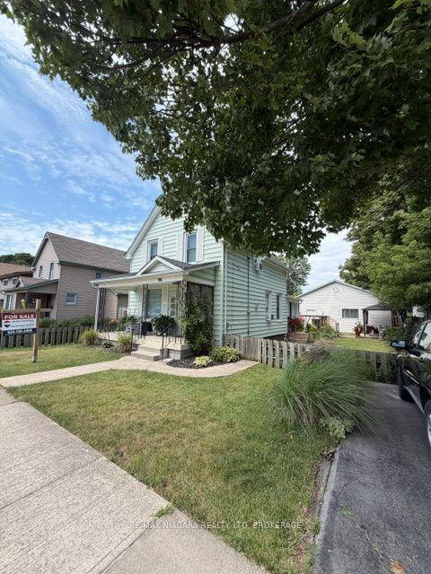 9 Beech Street, Port Colborne — Detached for sale, photo 1