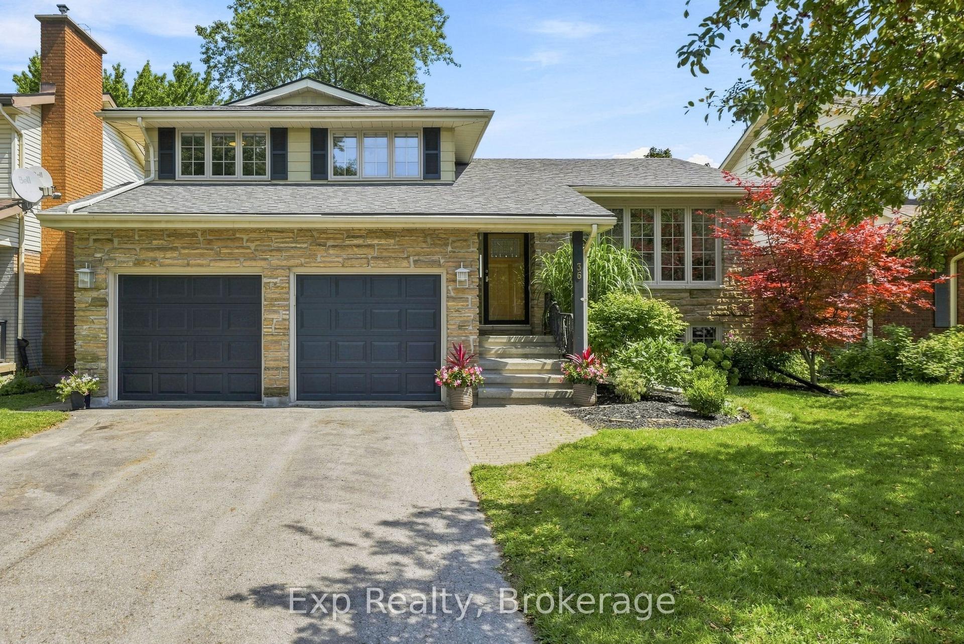 36 Kensington Crescent, Belleville — Detached for sale, photo 1