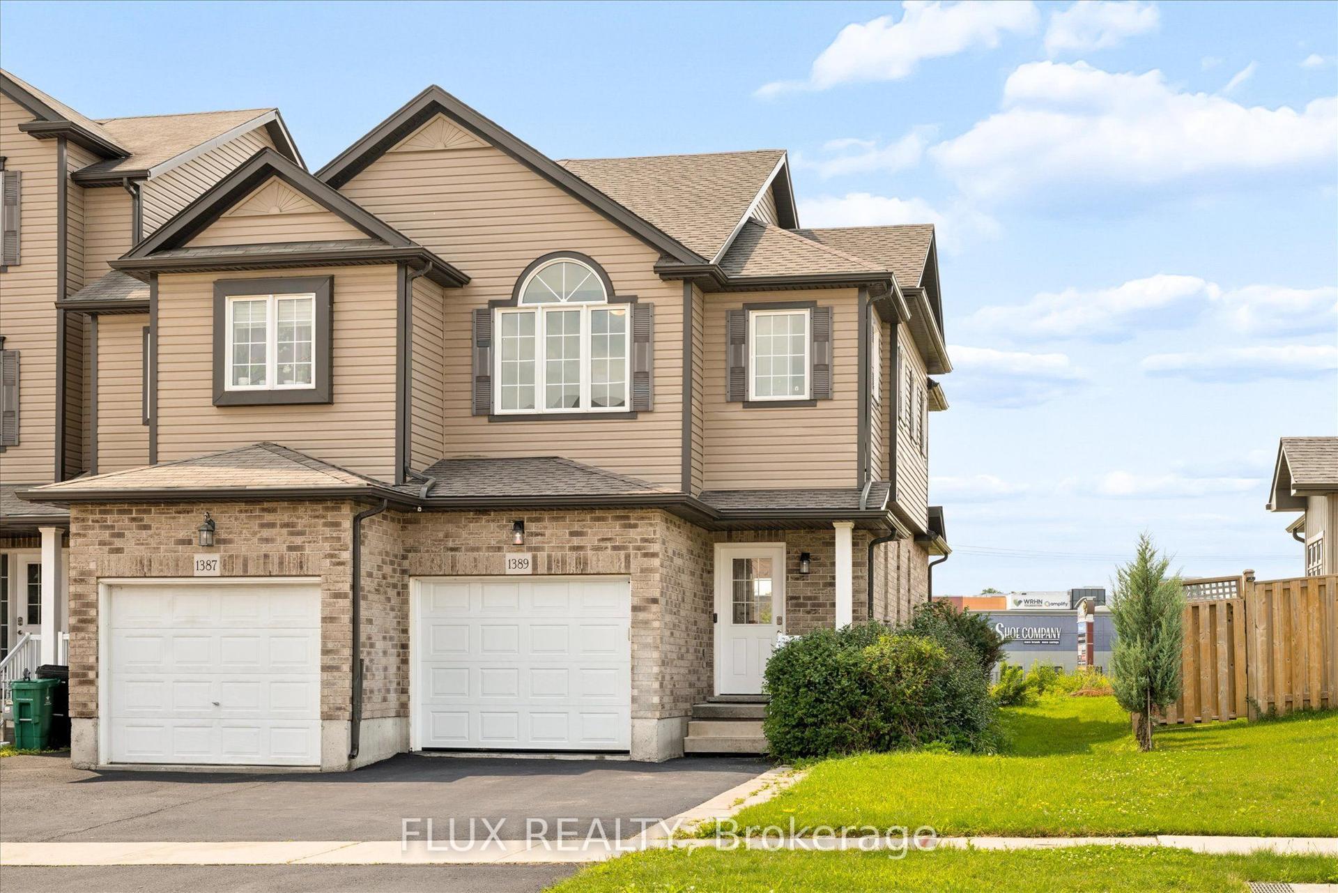 1389 Countrystone Drive, Waterloo — Townhouse for sale, photo 1