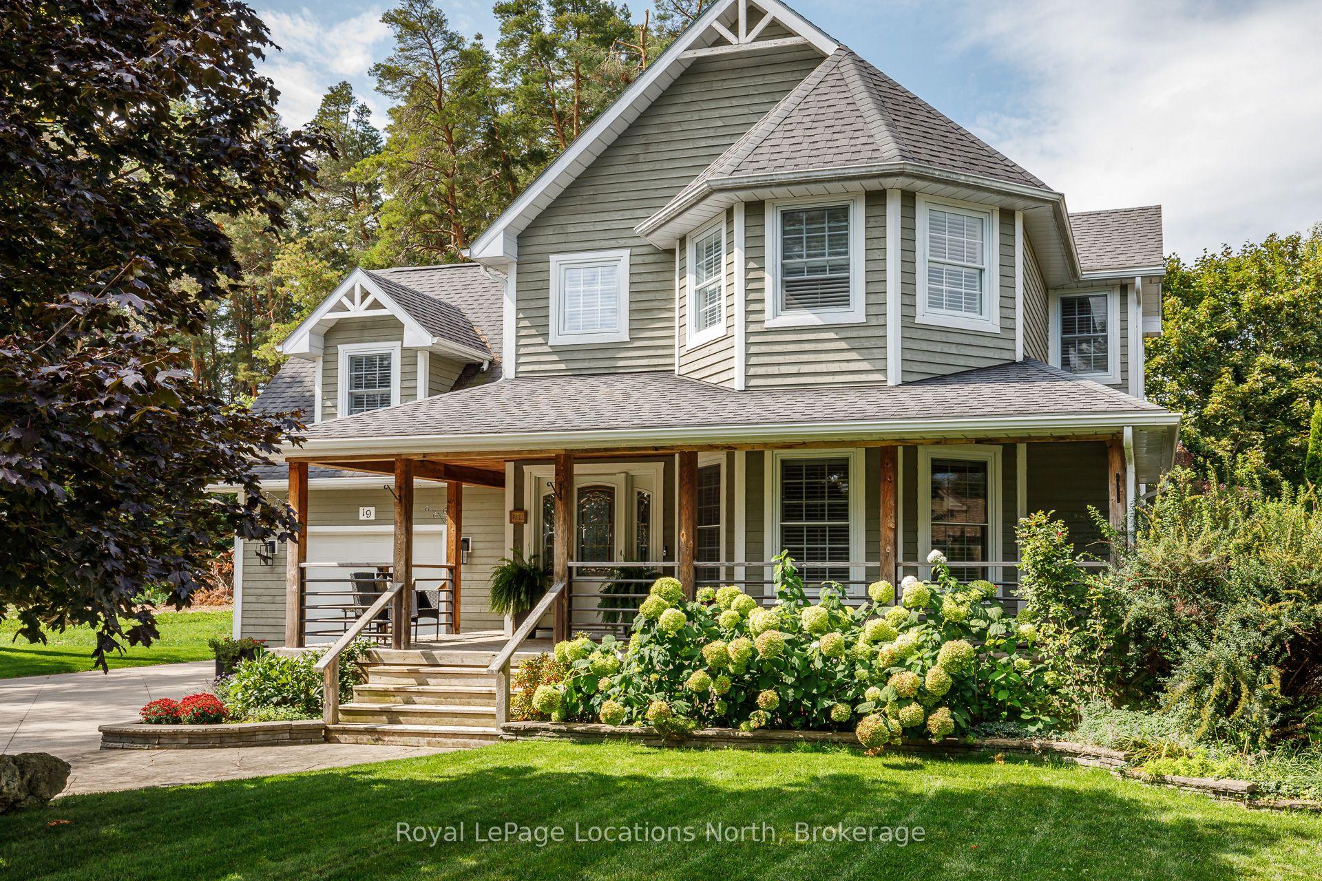 19 Melville Street, Clearview — Detached for sale, photo 1