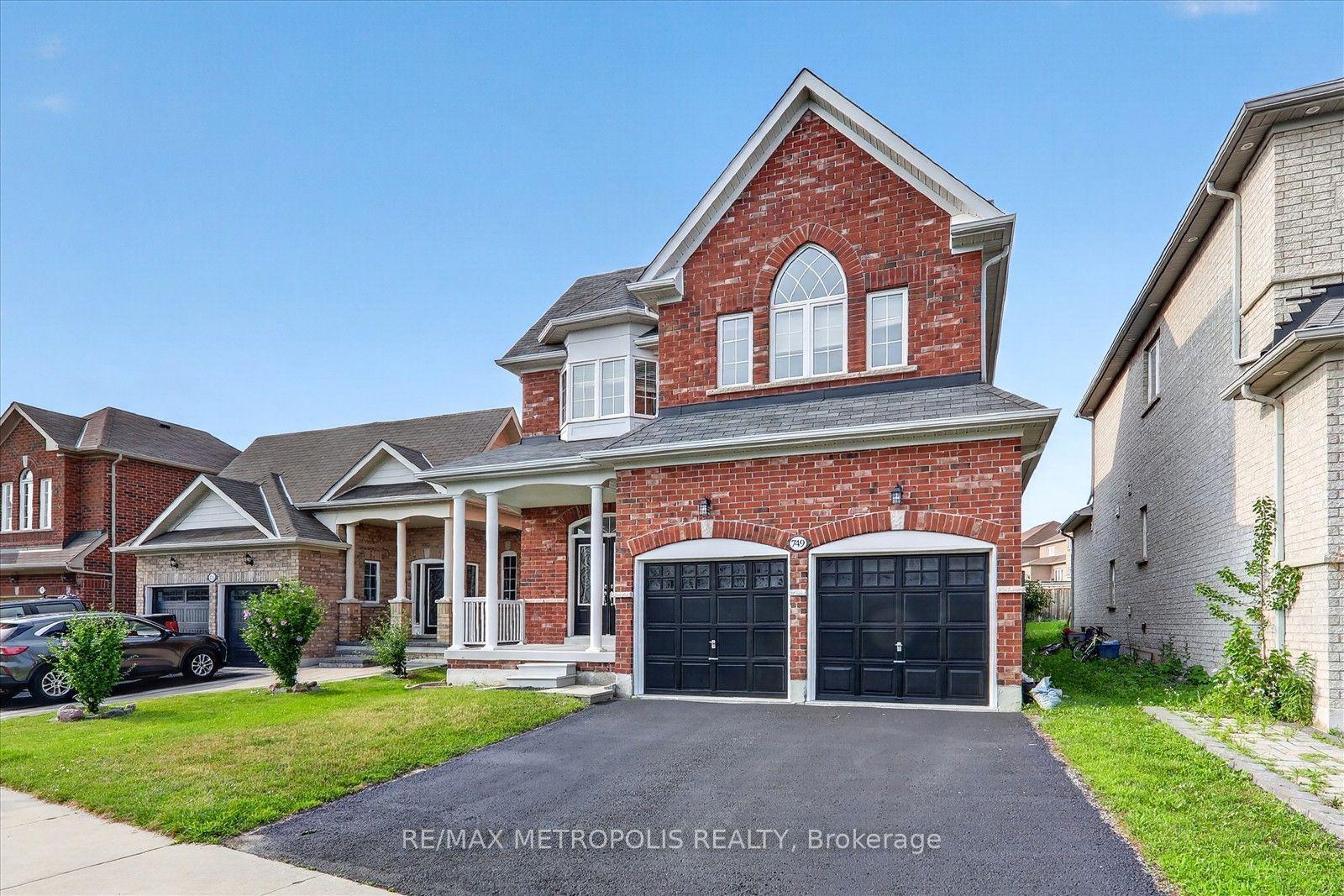 749 Black Cherry Drive, Oshawa — Detached for lease, photo 1