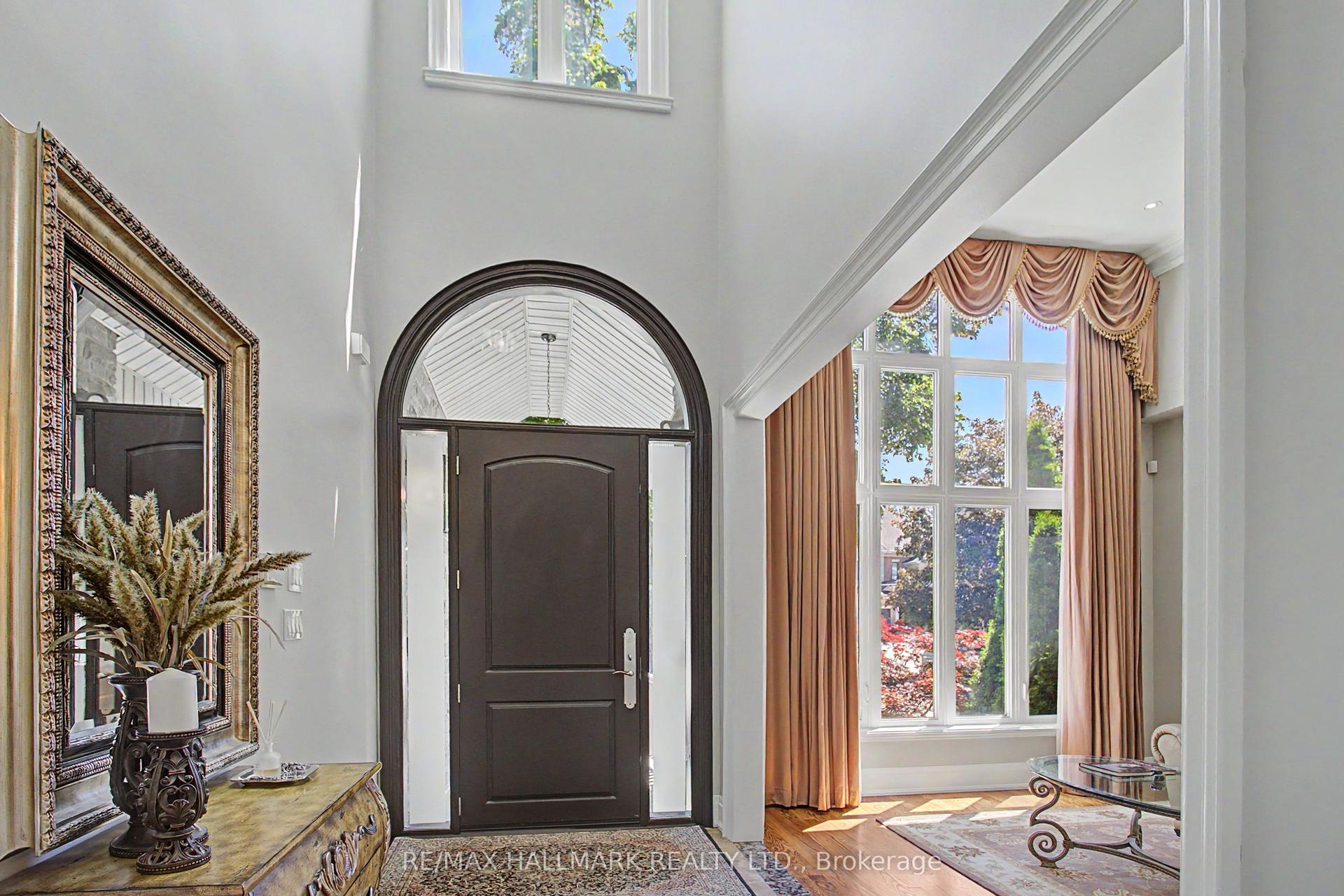 102 Duncan Road, Richmond Hill — Detached for sale, photo 1