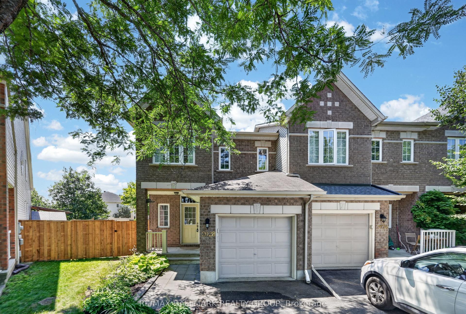 2028 MELETTE Crescent, Orleans - Cumberland and Area — Townhouse for sale, photo 1