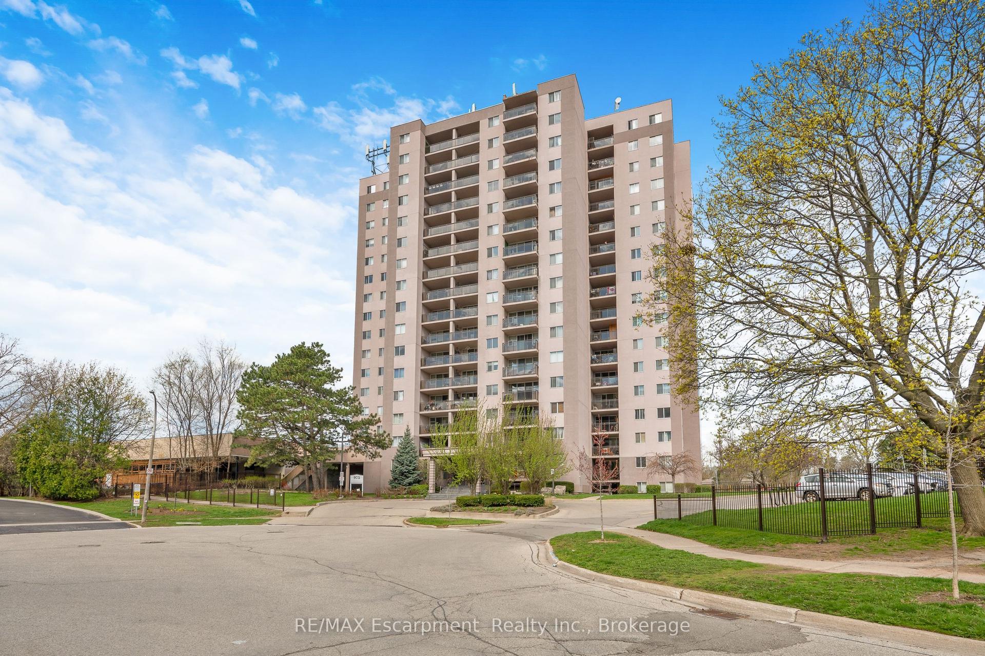 975 WARWICK Court 1501 #1501, Burlington — Condo for sale, photo 1