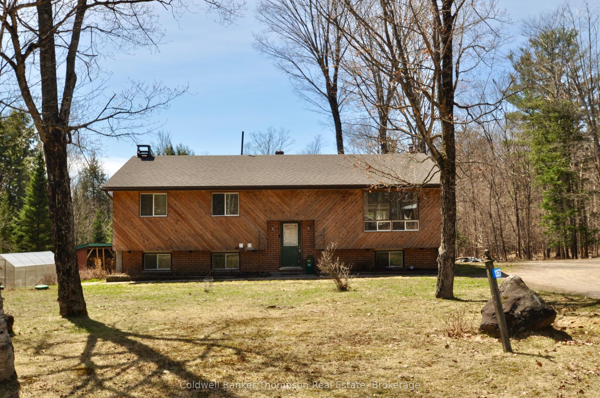 1357 Ravenscliffe Road — photo 1