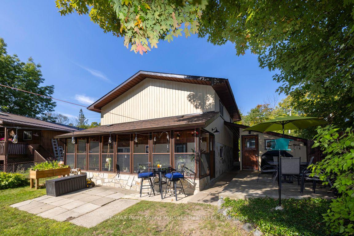 28 FOREST Street — photo 1