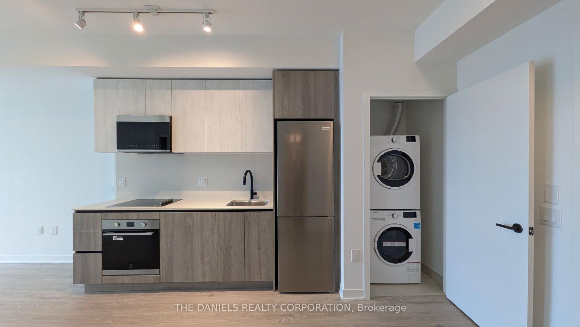 2495 Eglinton Avenue W 510 #510, Mississauga — Condo for sale, photo 1