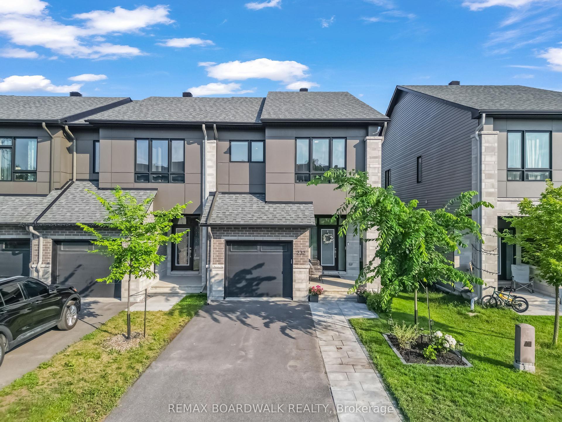 232 Bristol Crescent, North Grenville — Townhouse for sale, photo 1