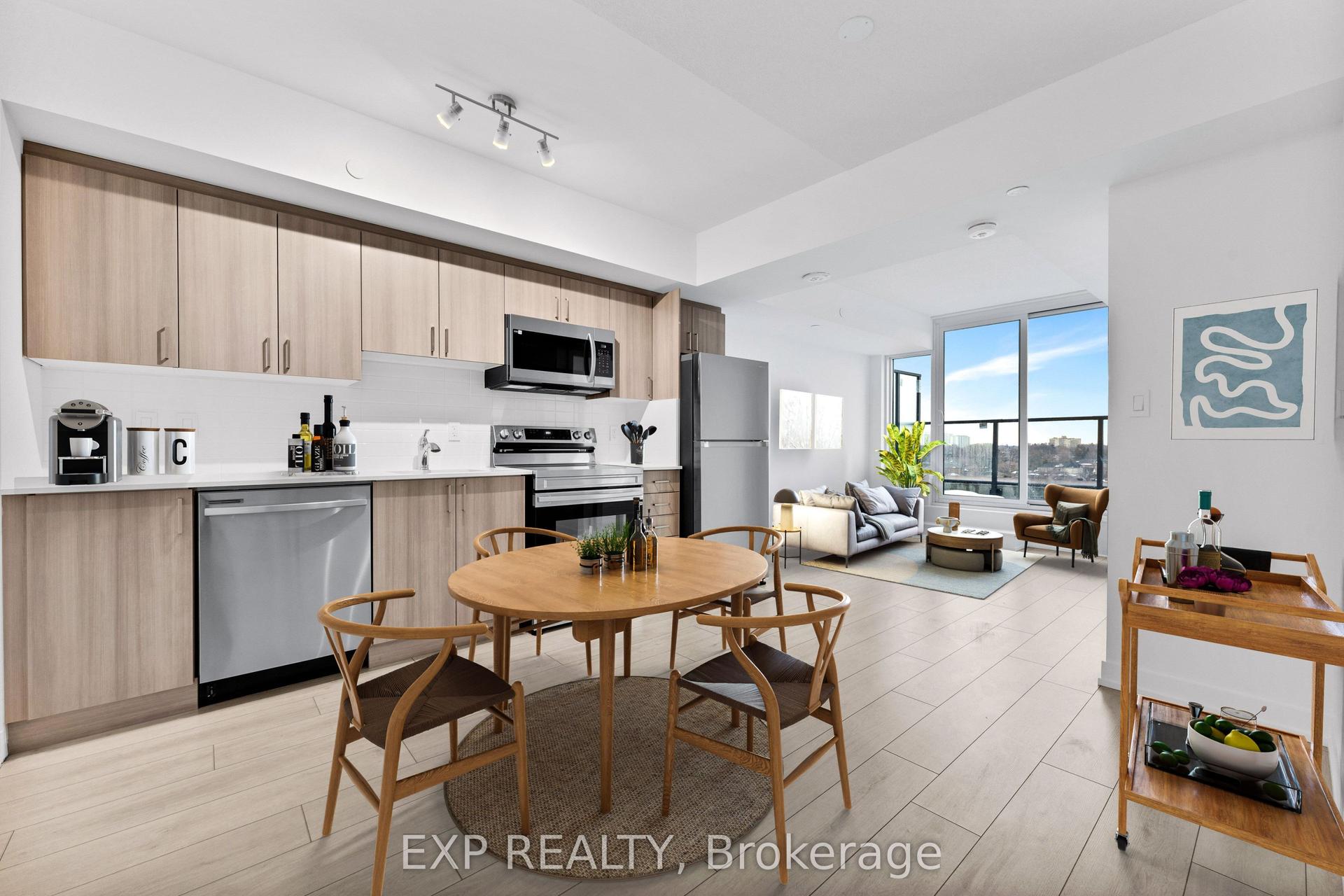556 Marlee Avenue 811 #811, Toronto — Condo for lease, photo 1