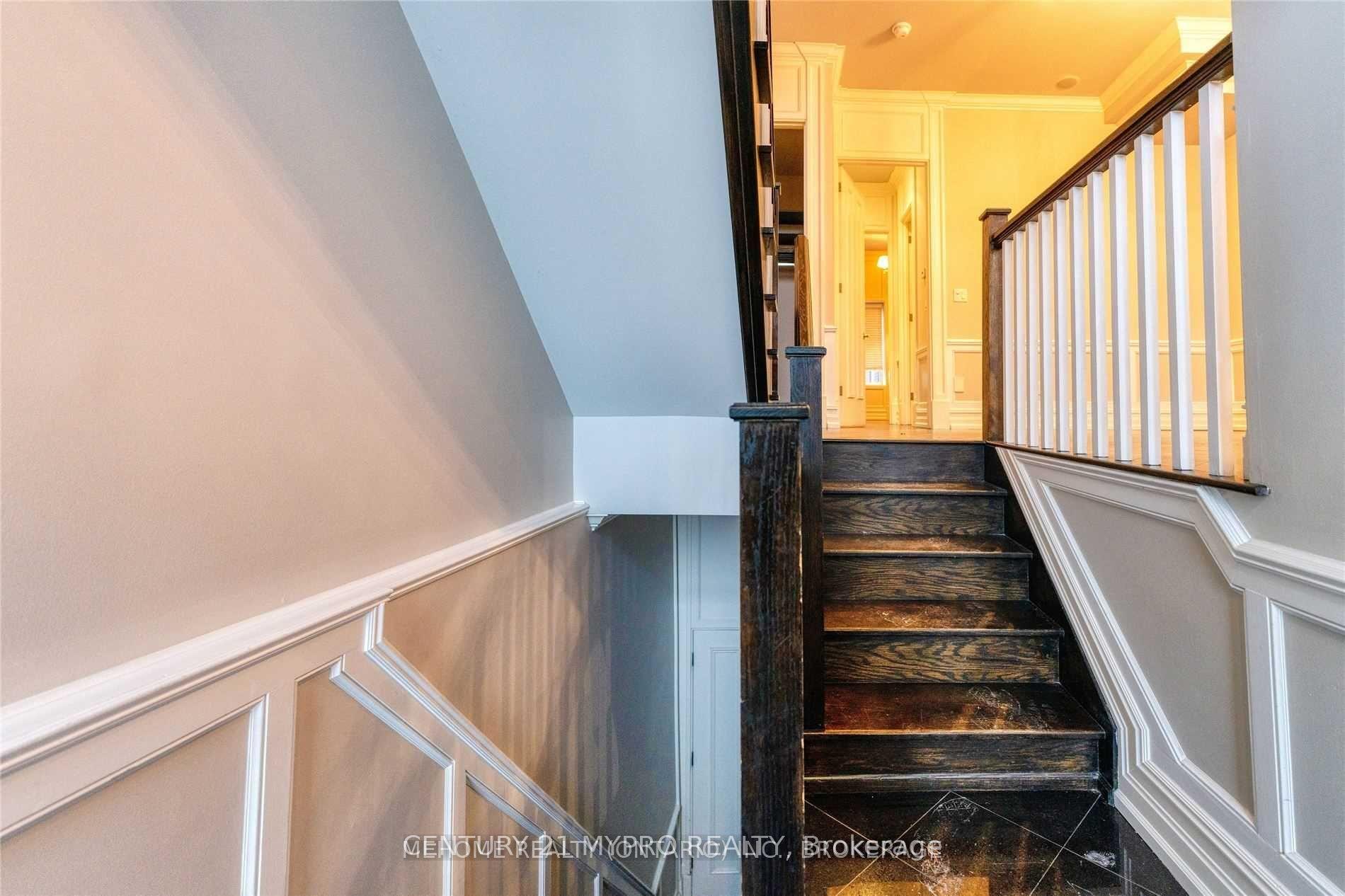 280 Spadina Road, Toronto — Condo Town for lease, photo 1
