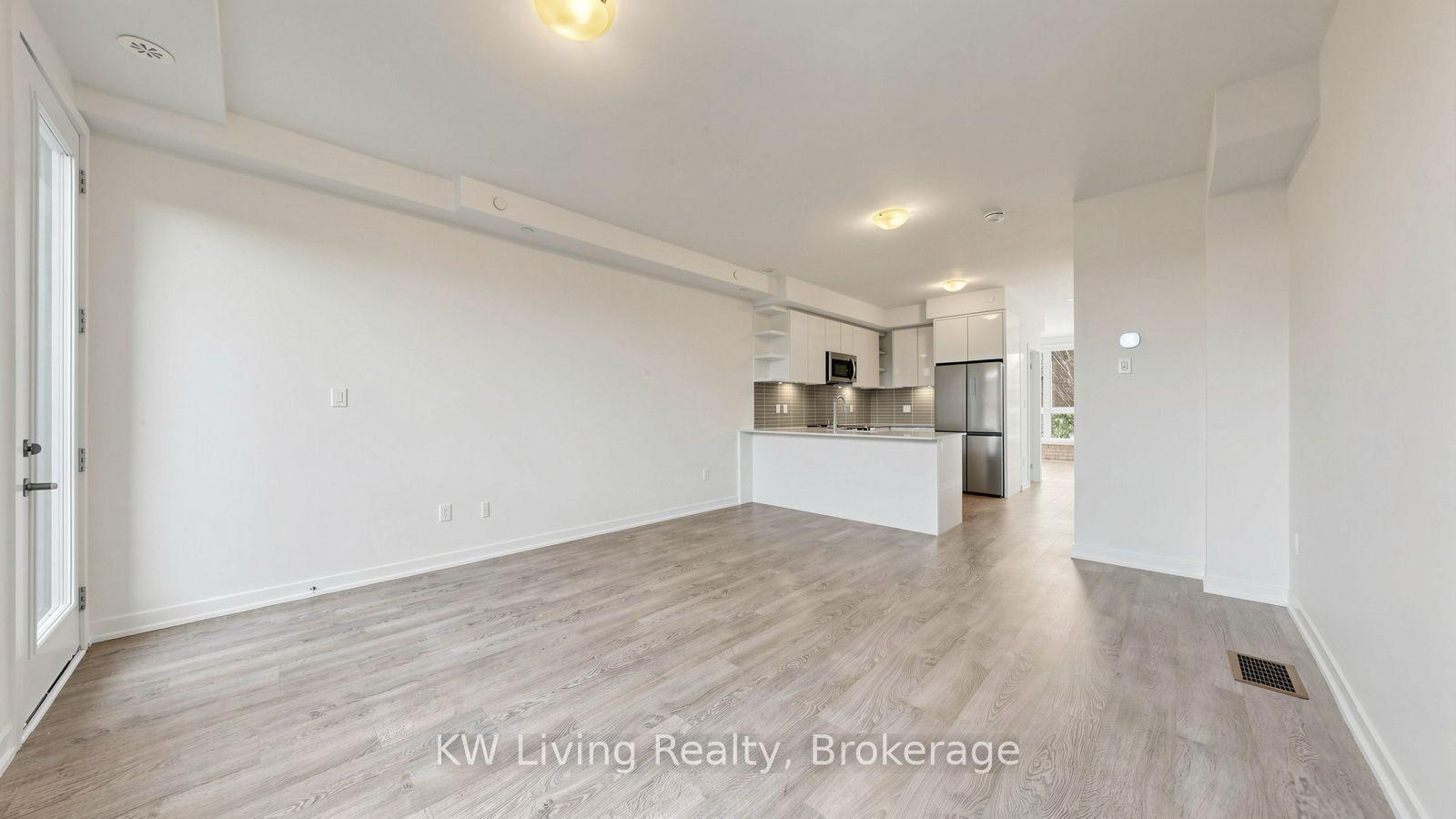 106 Green Gardens Boulevard Upper #Upper, Toronto — Townhouse for lease, photo 1
