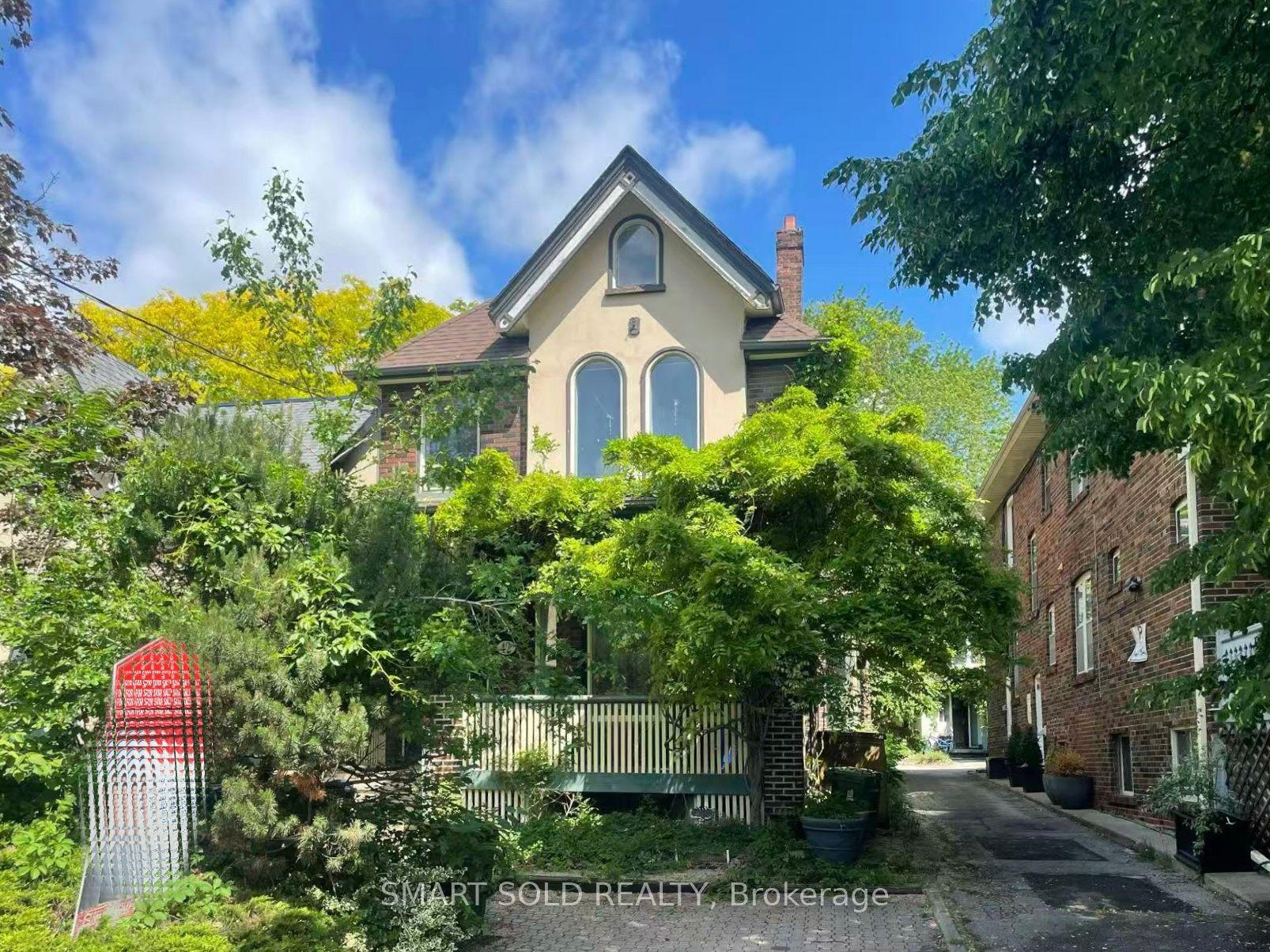 42 Amelia Street — photo 1