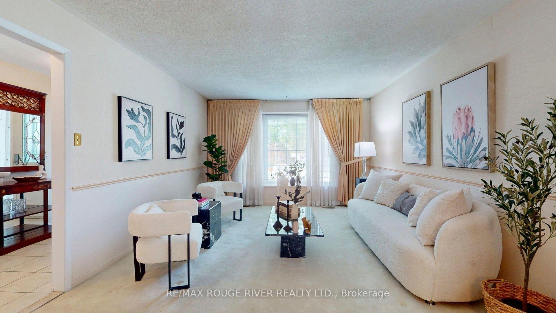 33 Pepper Tree Drive, Toronto — Detached for sale, photo 1