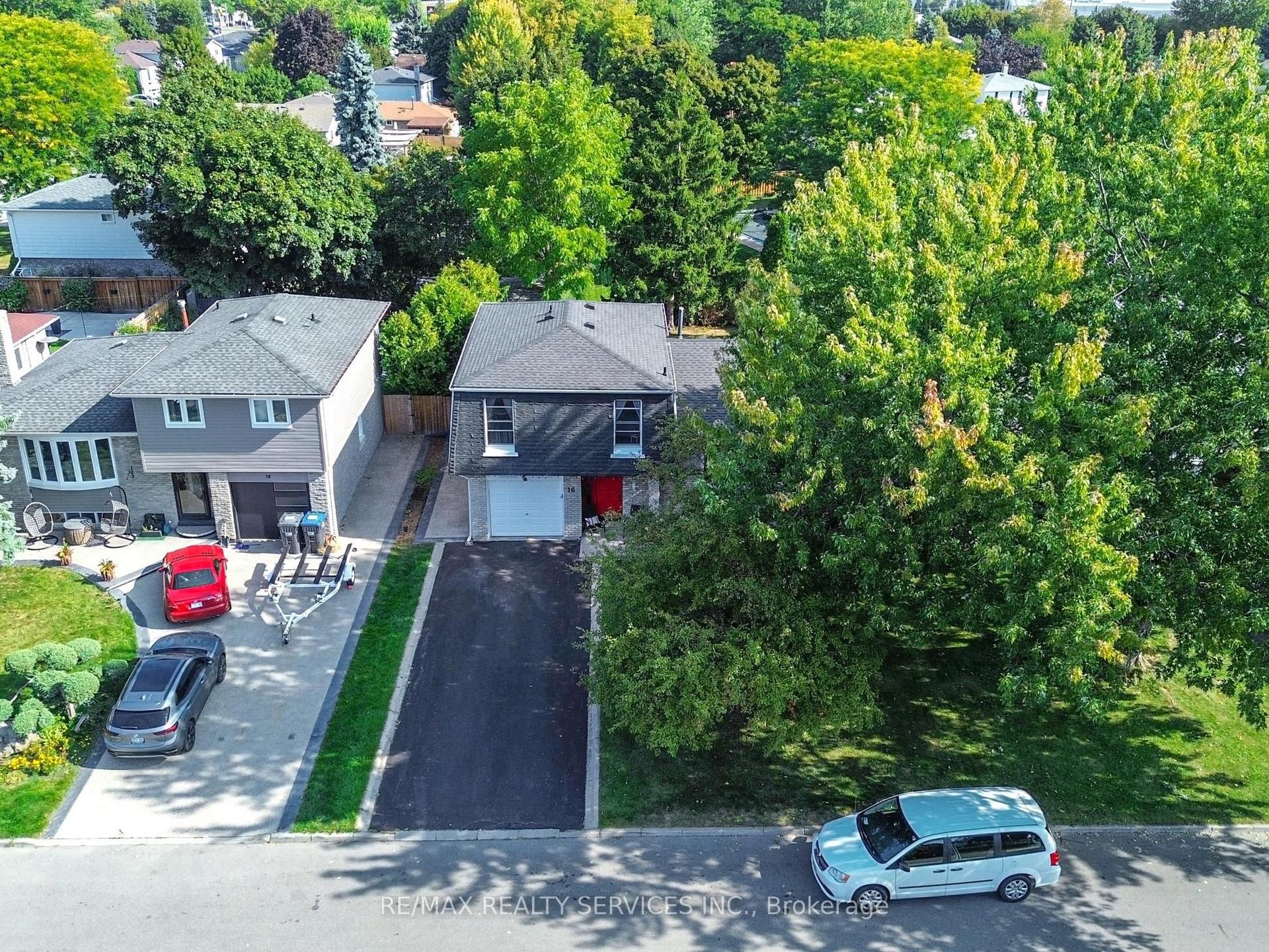 16 Grassington Crescent, Brampton — Detached for sale, photo 1