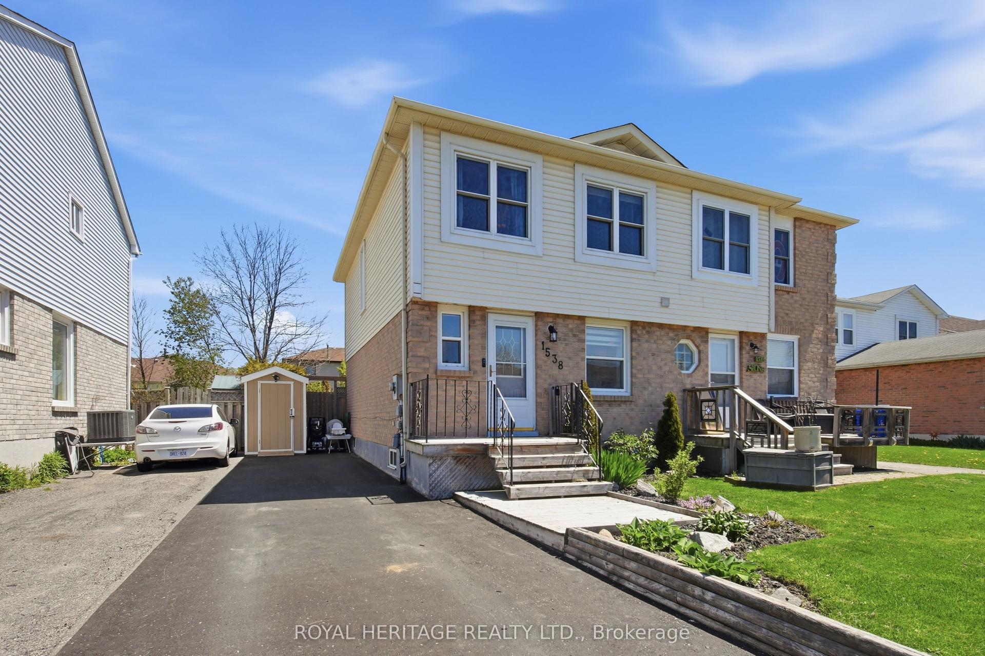 1538 Connery Crescent — photo 1