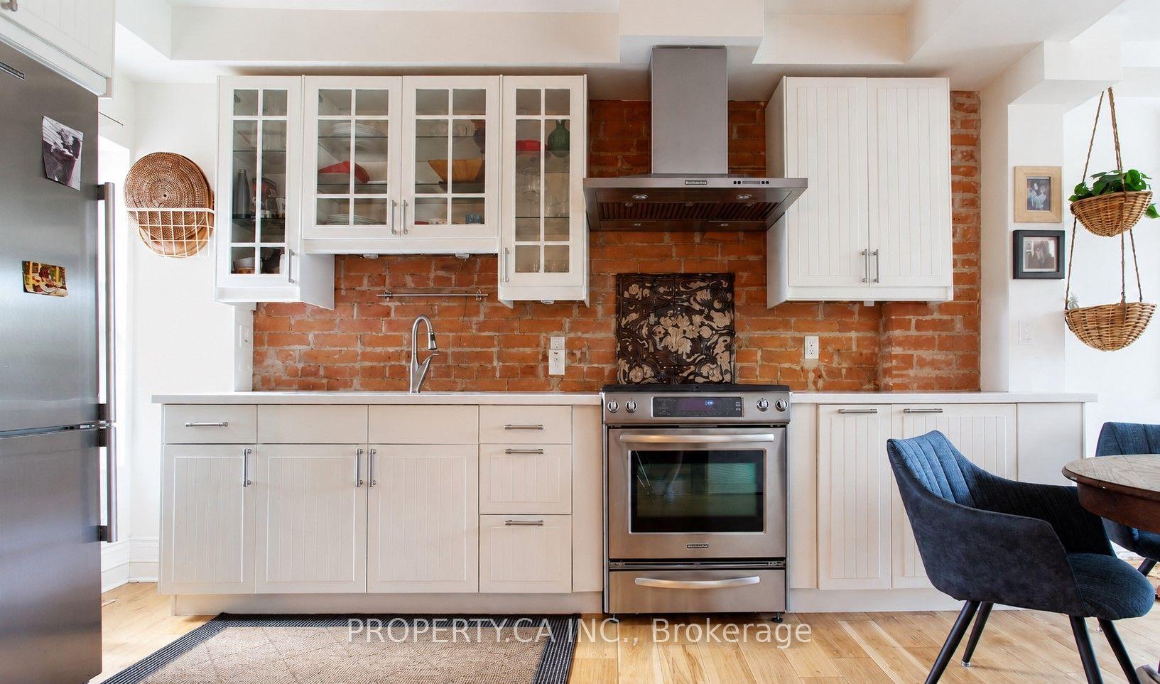 13 Hook Avenue Upper #Upper — photo 1