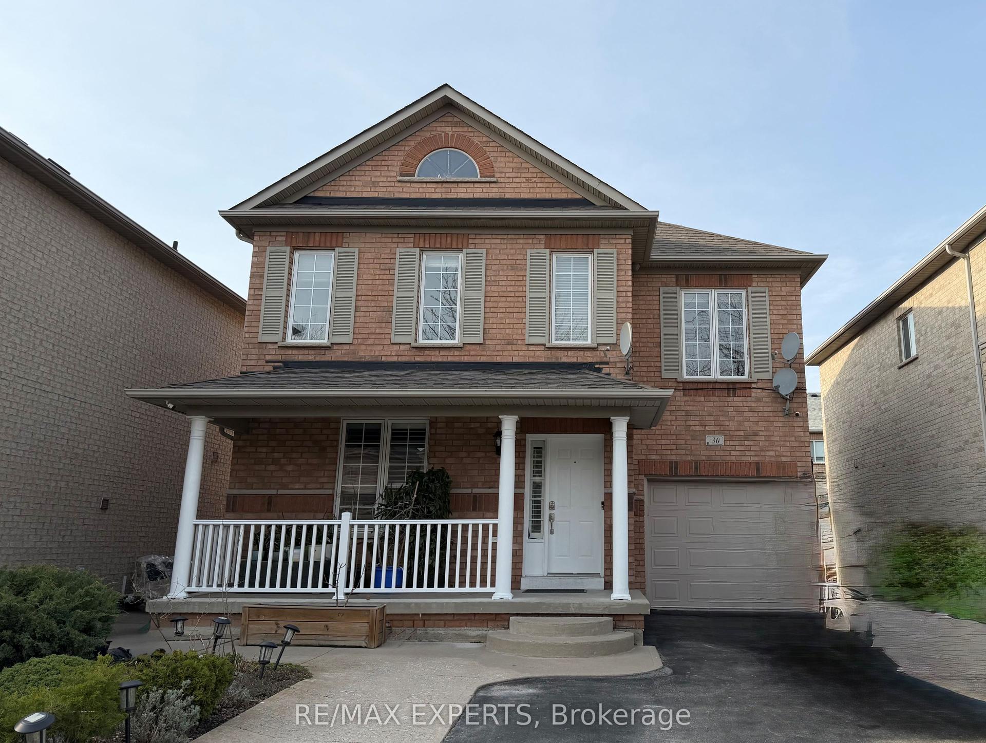 30 Johncrest Way — photo 1