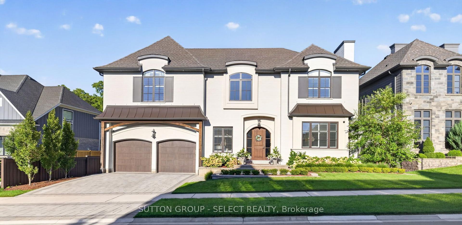 1764 Upper West Avenue, London South — Detached for sale, photo 1